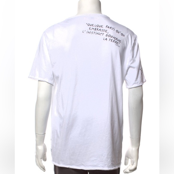 Graphic Print V-neck Tshirt - Picture 2 of 3